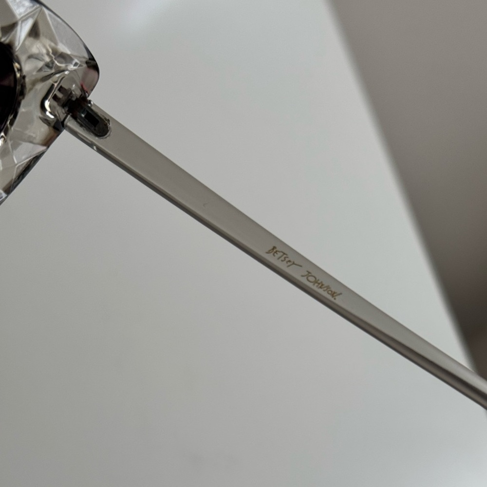 2pk Betsey Johnson Queen of Hearts Sunglasses - Picture 7 of 8